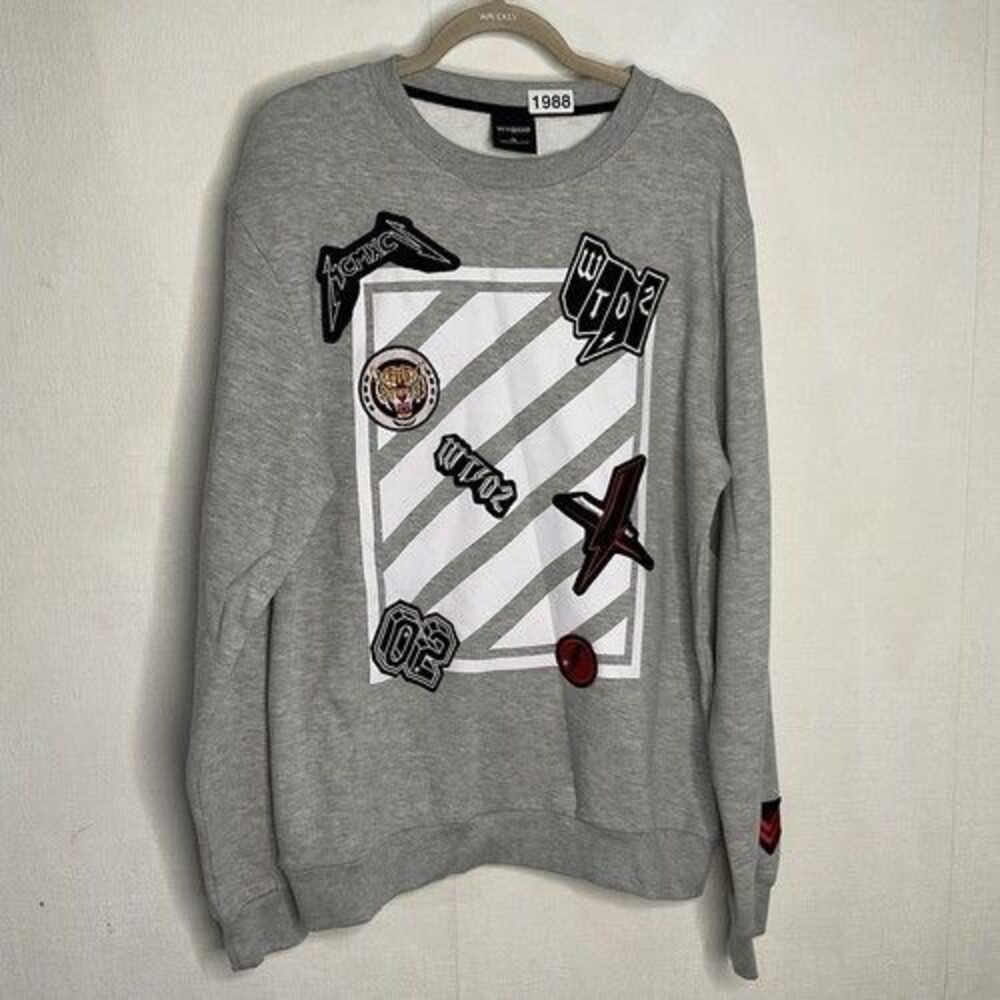 WT02 Embroidered Patched Logos CrewNeck Streetwear Sweatshirt‎ Men Size XL Gray